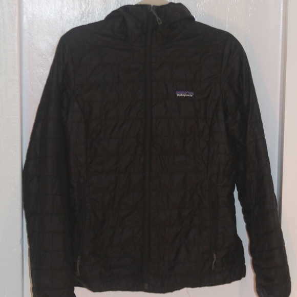 Patagonia Black Nano Puff Hoody - Size Medium - Picture 1 of 7